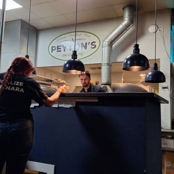 Peyton's Pie Company - Kitchen view - Pizza Near Me - Flowery Branch, Georgia