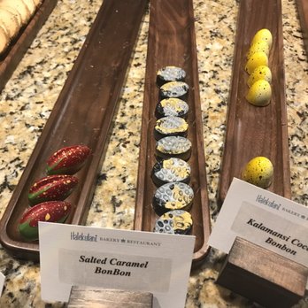 Halekulani Bakery - Bakeries Near Me - Honolulu, Hawaii
