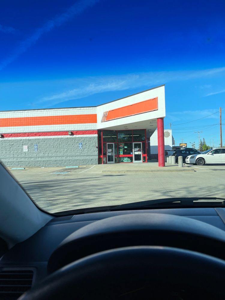 AUTOZONE AUTO PARTS Updated August 2024 37 Reviews 5820 Auburn