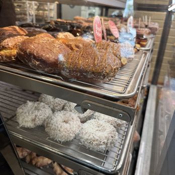 Stan's Donuts & Coffee - Side view - Donuts Near Me - Rosemont, Illinois Stan's Donuts & Coffee - Side view - Donuts Near Me - Rosemont, Illinois