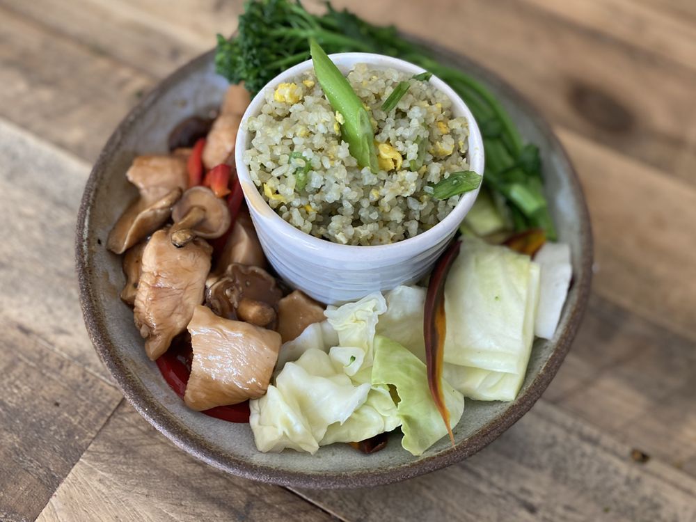 The Foodie Doula Logo