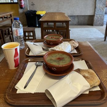 A Merendeira - Fast Food Near Me - Lisbon, 11