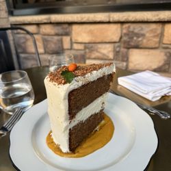 Pat & Betty - P&B Carrot cake
