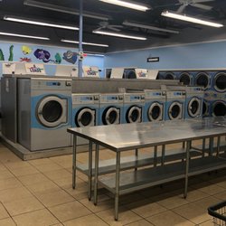 Suds Club Laundromat + Wash, Dry & Fold