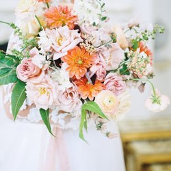 Alba Dahlia Floral - Flowers