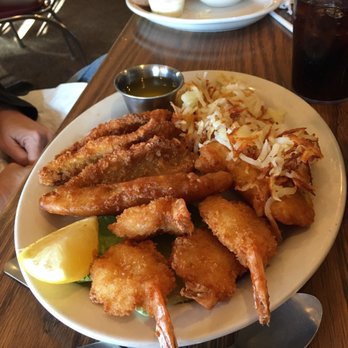 Mohnen's Family Restaurant - Seafood Plater.  Very good for a diner! - Breakfast & Brunch Near Me - Appleton, Wisconsin
