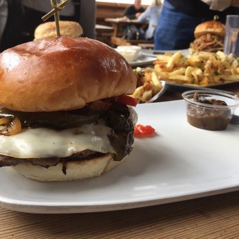 Uneeda Burger - Philly burger - Burgers Near Me - Seattle, Washington