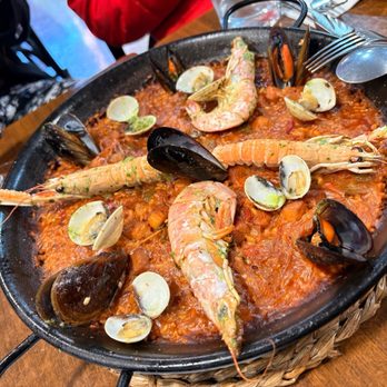 Casa Poma - Seafood Paella - Tapas/Small Plates Near Me - Barcelona, B
