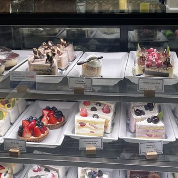 Paris Baguette - Cake selection - Bakeries Near Me - Huntington, New York Paris Baguette - Cake selection - Bakeries Near Me - Huntington, New York