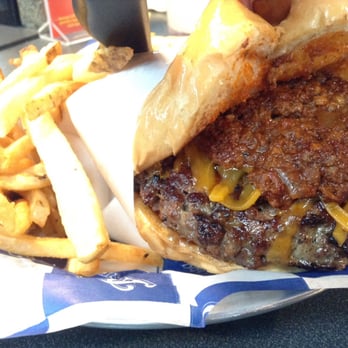Pappas Burger - Chili cheese - Burgers Near Me - Houston, Texas