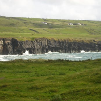Atlantic View Bed & Breakfast - View of the walk from the B&B to the pubs - Bed & Breakfast Near Me - Doolin, CE