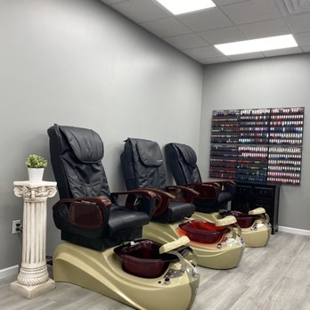 Beautiful Creations - Hair Salons Near Me - Boardman, Ohio