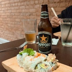 Maki Sushi Bar & Bistro - Shrimp Tempura Roll