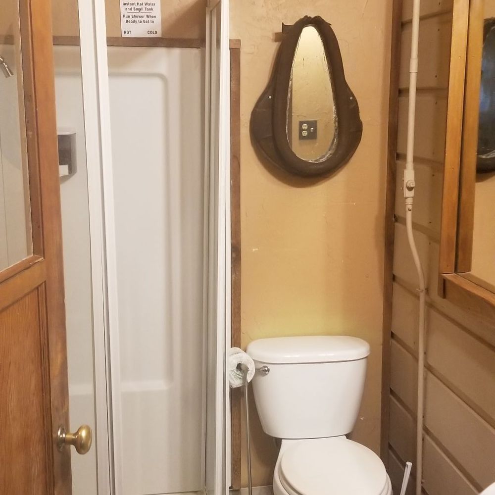 Cabins4less - Instant hot! - Rafting/Kayaking Near Me - Big Bear Lake, California