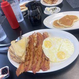 Diners Breakfast with a side of silver dollar pancakes Diners Breakfast with a side of silver dollar pancakes
