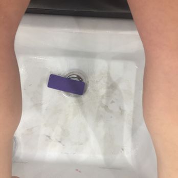 New You Beauty Bar - Smfhhhhhhh completely unsanitary - Hair Salons Near Me - West Bronx, New York New You Beauty Bar - Smfhhhhhhh completely unsanitary - Hair Salons Near Me - West Bronx, New York
