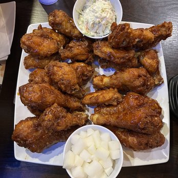 Bonchon Elk Grove - Large Combo 15 Wings 8 Drumsticks- Garlic Soy & Yumyeon flavor - Korean Near Me - Elk Grove, California
