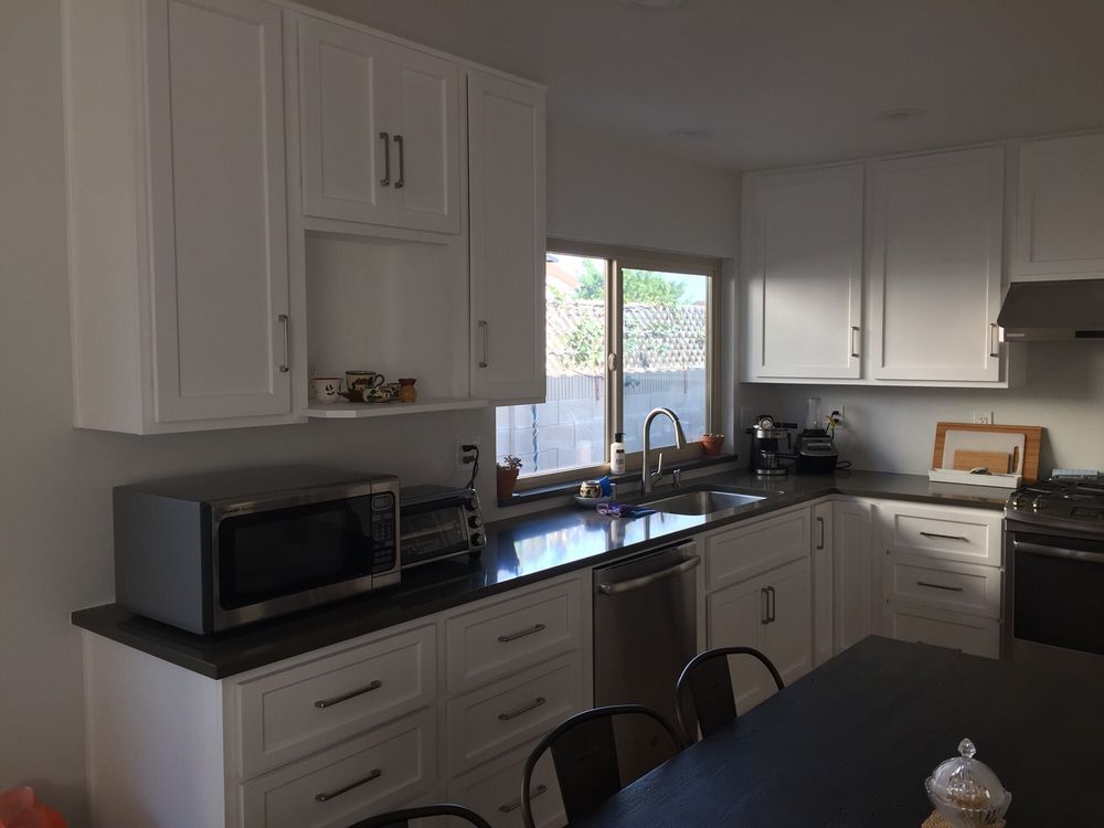 Slide of Le's Builders