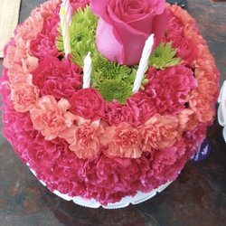 Commack Florist - Birthday cake floral