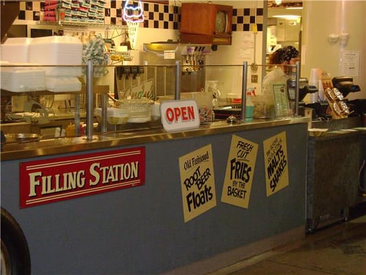 Andy's Garage by null