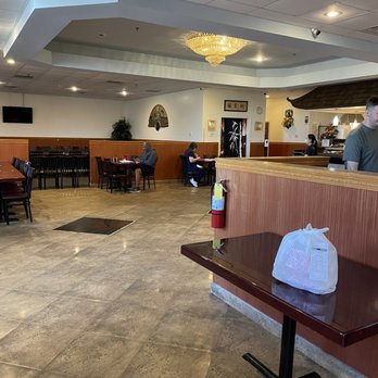 Saigon Fusion - Eating area - Vietnamese Near Me - Mount Dora, Florida