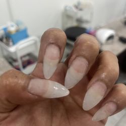 Sally's Nail & Spa - They tell me to leave like this because i refused the nail color