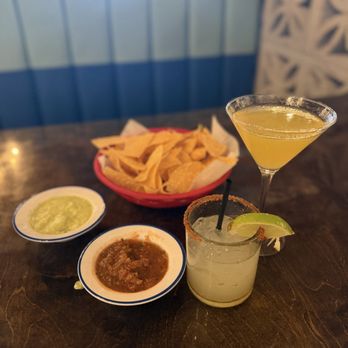 Los Tios - Chips and cocktails - Tex-Mex Near Me - Fredericksburg, Texas