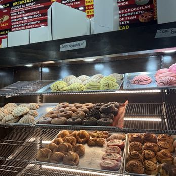 La Unica Panaderia - Baked goods galore - Bakeries Near Me - North York, Ontario