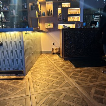Buena Vida Tapas Bar - Waiting to be seated - Spanish Near Me - Atlanta, Georgia
