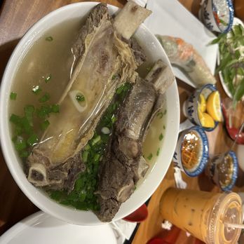 Co Ba Saigon - Beef rib pho - Vietnamese Near Me - Sacramento, California