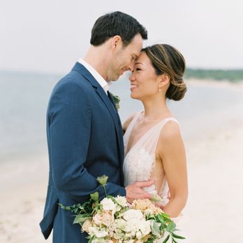 Mad Love Events - Photo by JS Rhos photography - Wedding Planning Near Me