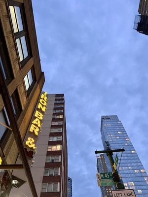 Iron Bar & Lounge NYC - Hell's Kitchen by null