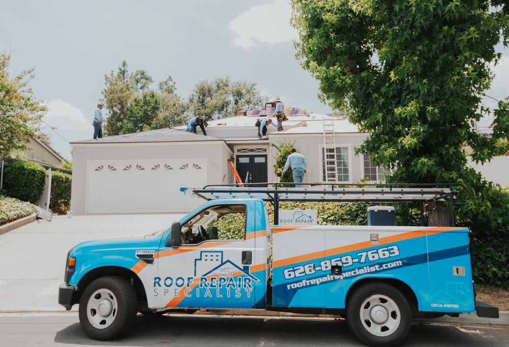 Slide of Roof Repair Specialist