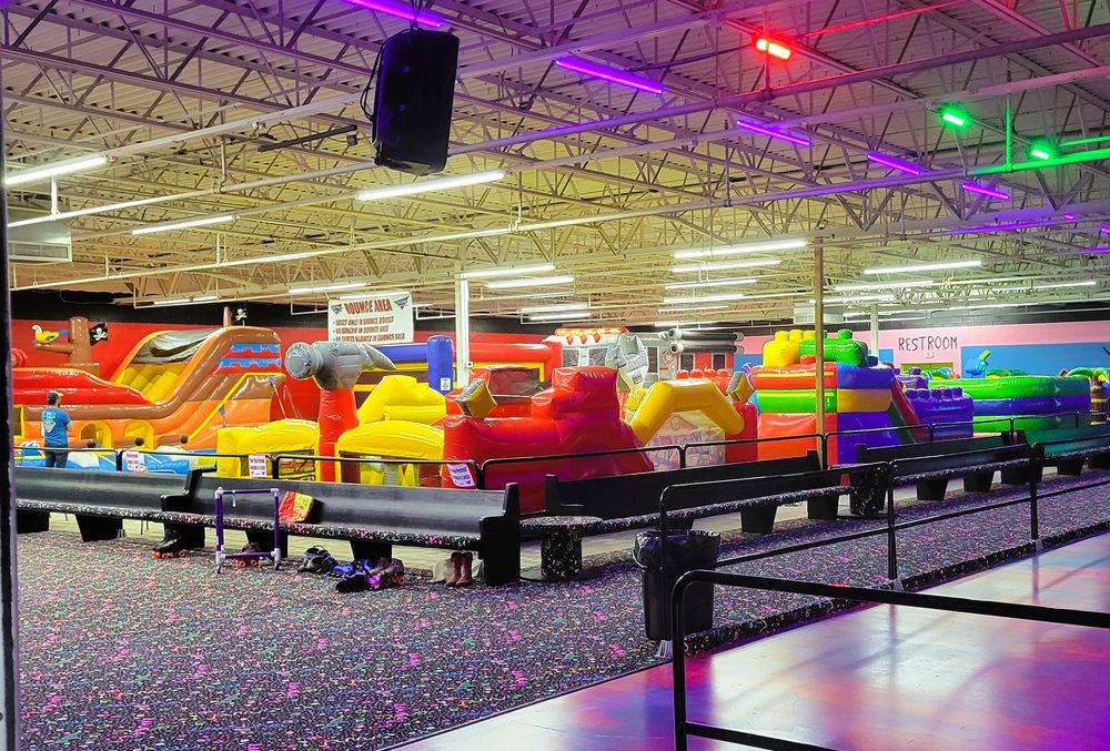 Social spots from Retro Skate