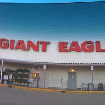 Giant Eagle - the front of the store - Grocery Near Me - Pittsburgh, Pennsylvania
