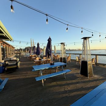 Sea Harvest - Lovely patio - Seafood Near Me - Moss Landing, California Sea Harvest - Lovely patio - Seafood Near Me - Moss Landing, California
