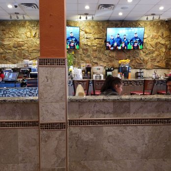 El Palacio Restaurant - Juice Bar table. - Spanish Near Me - Bound Brook, New Jersey