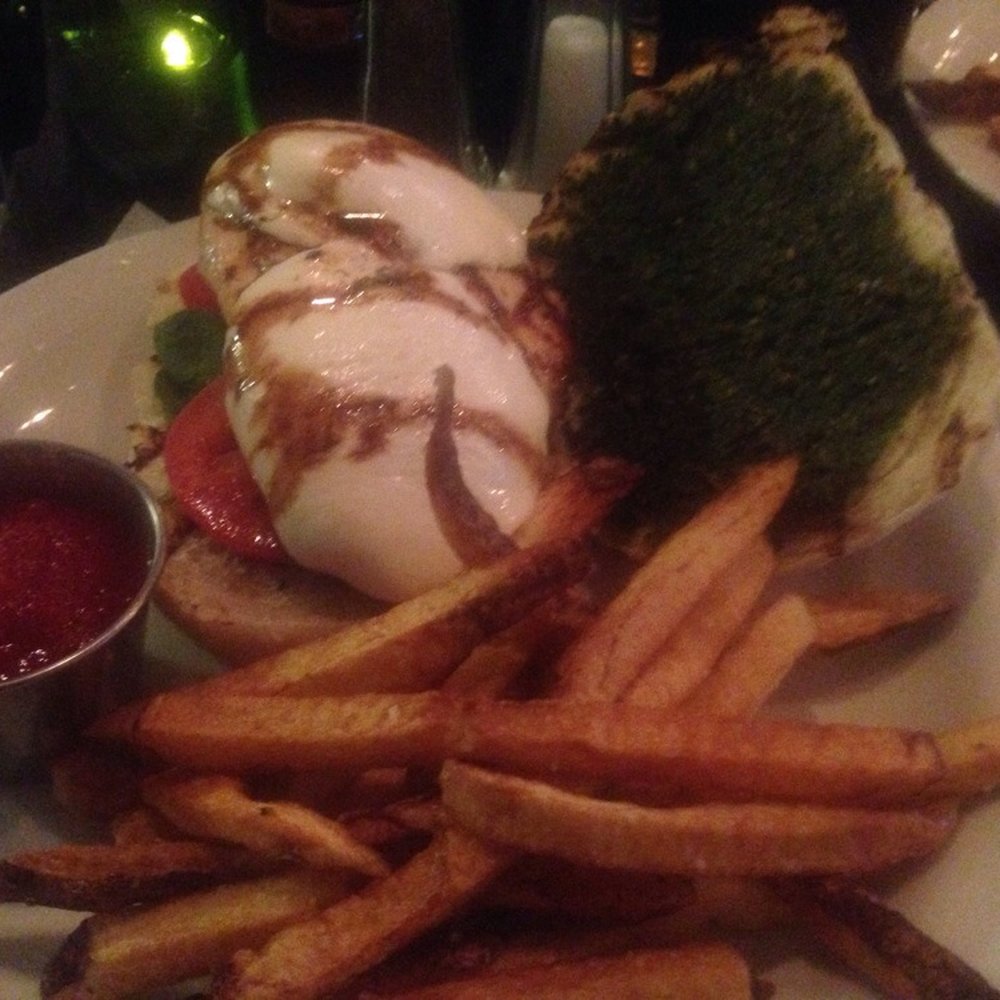 Cloud 9 Brewery - Grilled chicken with pesto, noms! - Breweries Near Me - Boise, Idaho Cloud 9 Brewery - Grilled chicken with pesto, noms! - Breweries Near Me - Boise, Idaho