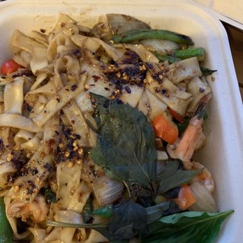Rajanee Thai Haleiwa - Drunken noodles - Thai Near Me - Haleiwa, Hawaii Rajanee Thai Haleiwa - Drunken noodles - Thai Near Me - Haleiwa, Hawaii