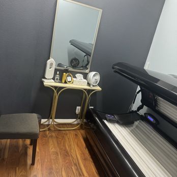 EZ Tan Tanning Salon - Spray Tanning Near Me - Bakersfield, California EZ Tan Tanning Salon - Spray Tanning Near Me - Bakersfield, California