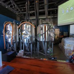 Hop District Community Brewing