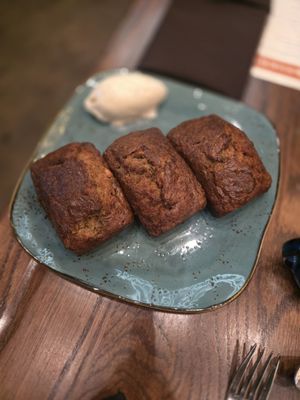 Reba's Place by null