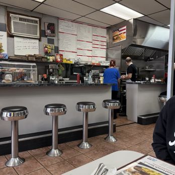 Terry's Cozy Corner - Coffee & Tea Near Me - Lyndhurst, New Jersey