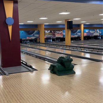 Jib Lanes - Bowling Near Me - Flushing, New York Jib Lanes - Bowling Near Me - Flushing, New York