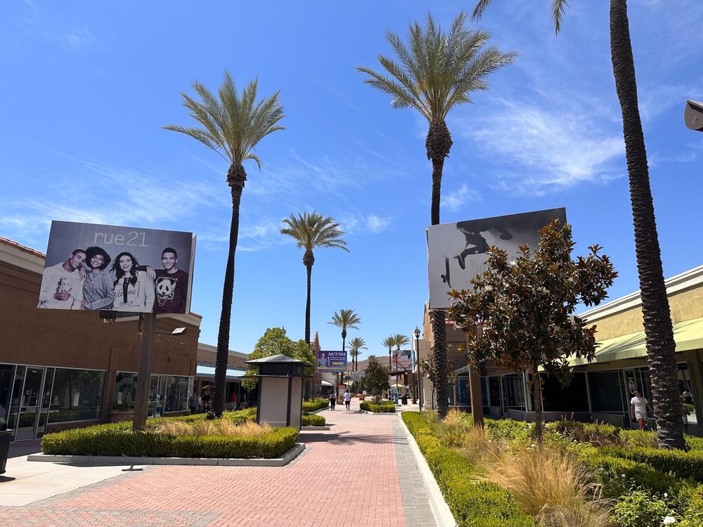 OUTLETS AT LAKE ELSINORE - Updated February 2026 - 184 Photos & 245