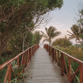 Único Hotel - Beach entrance - Hotels Near Me - Solidaridad, ROO