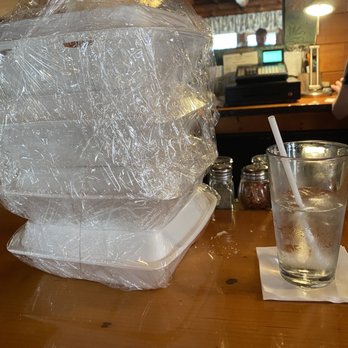 The Log Cabin - How does Log Cabin think gobs n gobs of bad food look cool when customers don't eat it! This is ridiculous for "leftovers for 1 at lunch" - Seafood Near Me - Clinton, Connecticut