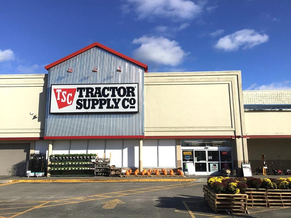 TRACTOR SUPPLY Updated September 2024 813 E Blvd, Williamston