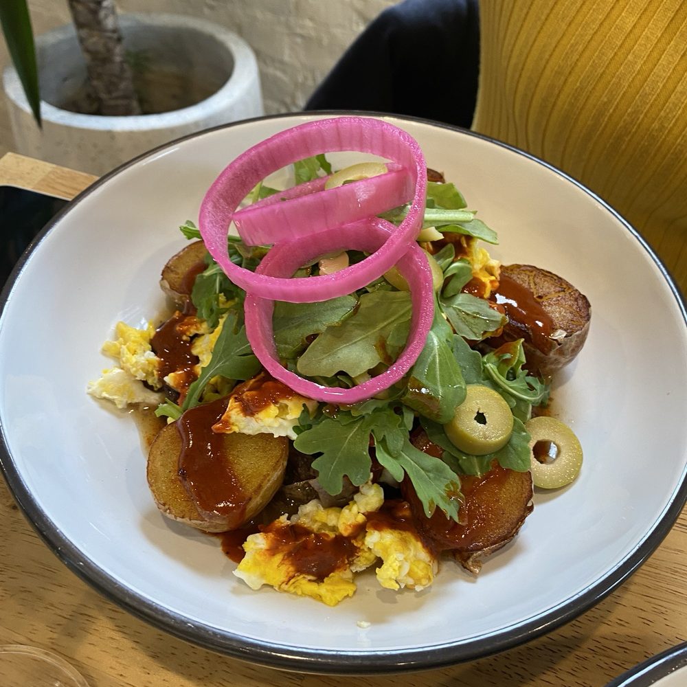 Libélula Bakery and Kitchen - Short ribs and Huevos rancheros - Dominican Near Me - Montclair, New Jersey Libélula Bakery and Kitchen - Short ribs and Huevos rancheros - Dominican Near Me - Montclair, New Jersey