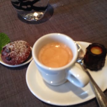 Les 4 Petits Cochons - Cafe et mignardises ! Miam ! - French Near Me - Toulouse, 31